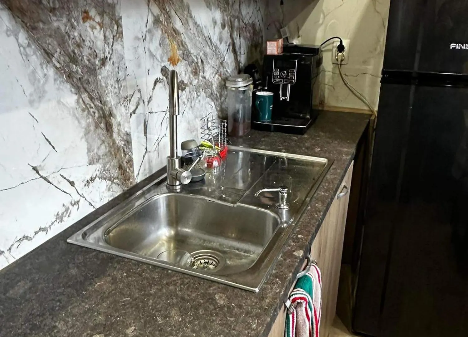 Апартамент Миели Sofia Apartment
