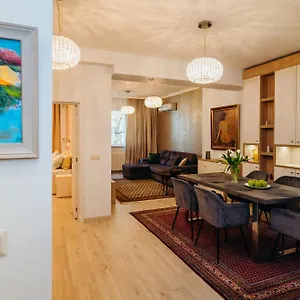 Krum Khan Centre Apartment